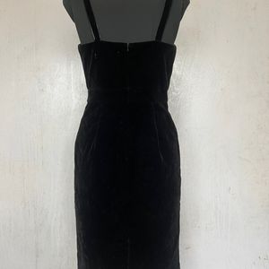 Black Adjuster Sleeve Dress