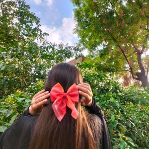 Bow Pin