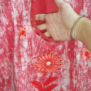 Combo Of Women's Floral Red Kurta And Bangles
