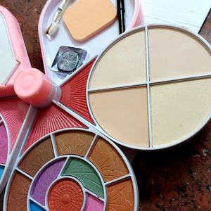 Fashion Makeup Kit (All In One)