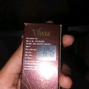 Olivia 2 in 1 makeup stick