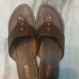 Beautiful Ladies Chappal