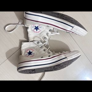 Converse Chuck taylors