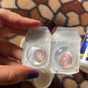 Contact Lens With Protective Liquid And Box