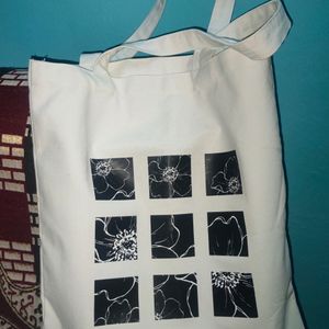 Minimal Tote Bag