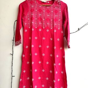 Beautiful Embroidered Pink Kurti (Women's)