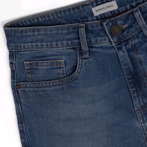 Stylish Grey Denim Solid Mid-Rise Jeans For Men