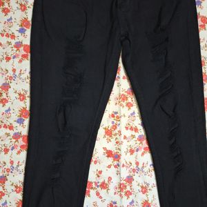 Women's Black Rigged/Distressed Jeans