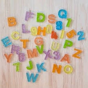 Eenfnety ™ A To Z Alphabetical  Resin Letters For Decoration