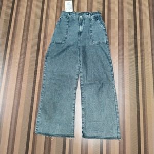 S-79 Size 32 Straight Fit Women Denim Jeans