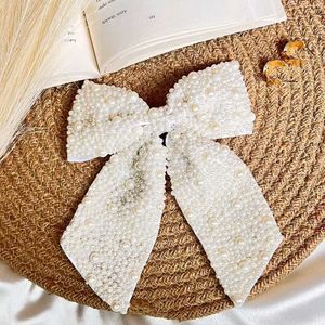 Luxury White Pearl Hairbow Clip For Girls And Wome