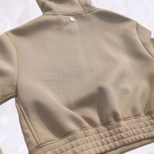 Beige crop hoodie (UNUSED)