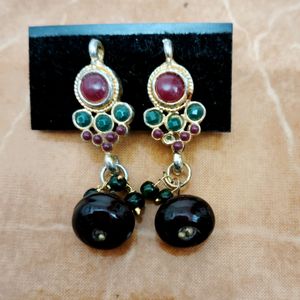 Maroon & Green Combination Earring