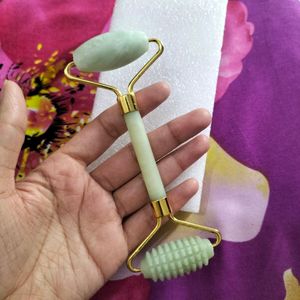 Green Derma Jade Roller