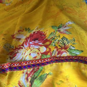 Chiffon Saree With Beautiful Flower Print