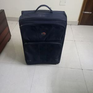 Travel in Style with American Tourister Big Trolle