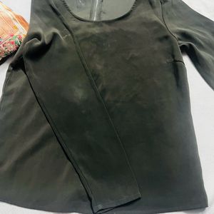 dark olivr green top