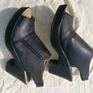 Khadims Black Heels