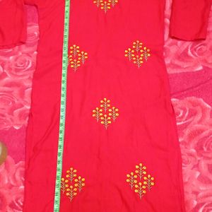 Red Kurti