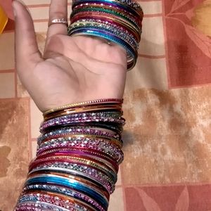 SHINNING BANGLES