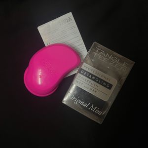 TANGLE TEEZER detangler