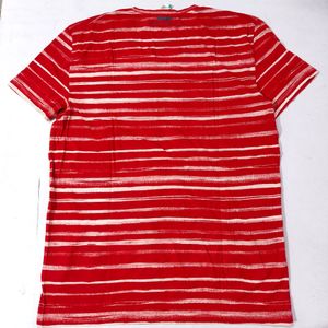 Armani Exchange Tshirt Size L Red