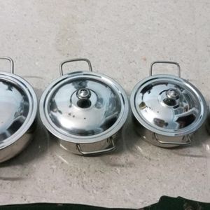 Pack Of 4 Serving Bowl With Steel Lids