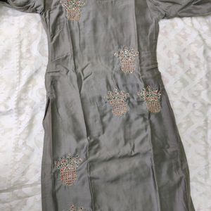 #Embroidery Kurti With Beautiful Neck And Sleeves