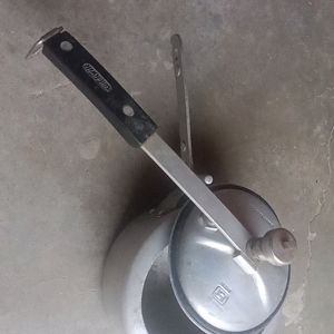 Small Pressure Cooker Suitable For Single People