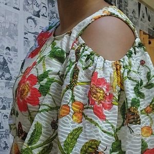 Floral Cold Shoulder Top