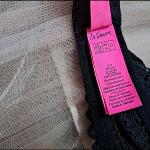 Set Of 2 LA SENZA Bras. 36D. Red And Black