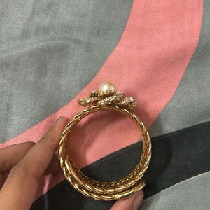 Golden Flower Bracelet