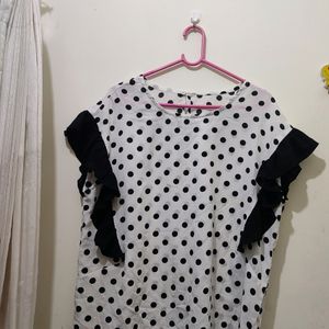 Korean Polka Dot Top Size Fits Till 44