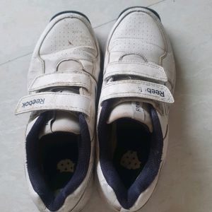 REEBOK SHOES (41 Size)