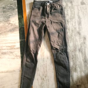 Skinny Fit Grey Denim.