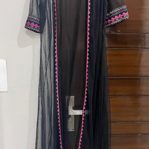 Women Black Kurta With Detachable Cape