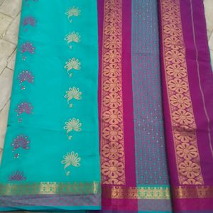 Very Beautiful Light Weight Saree With Stiched Blo