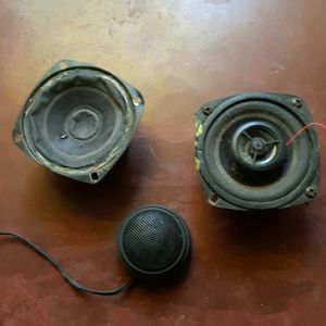 2 Speakers In Good Working Condition