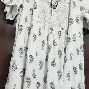 Off White Printed Top For Girl Or Woman 42 Bust