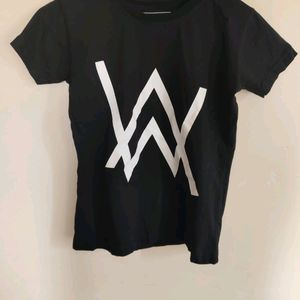 Black Tshirt For Women