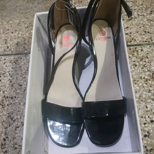 Carlton London Black Heels