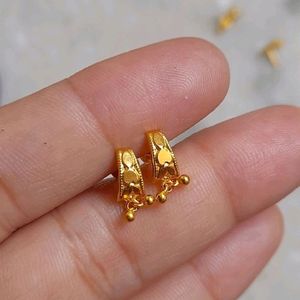 REAL GOLD small Earing Stud Of 18 Crt