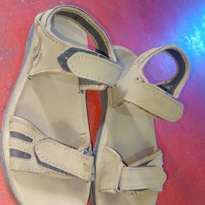 7 to 8Year Sandal Good Condition