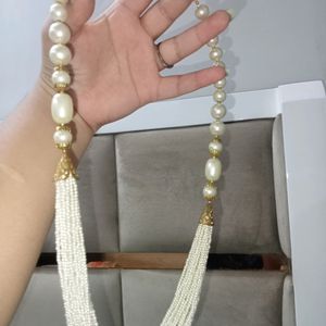 White Pearls Necklace