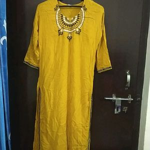 YELLOW KURTI