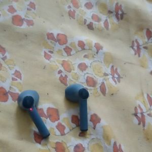 Boat Earphone