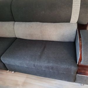 L-Shaped Sofa With 2 Cushions