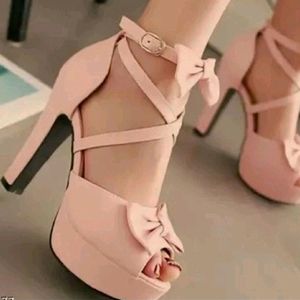 Heels For Aimol