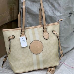 IMPORTED QUALITY COACH HANDBAG @SALE