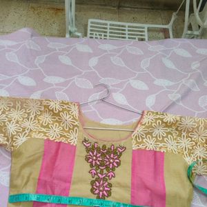 Embroidered Embellished Kurta Pink